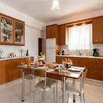 Reni Garden House * 阿凡投