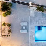 Reni Garden House
