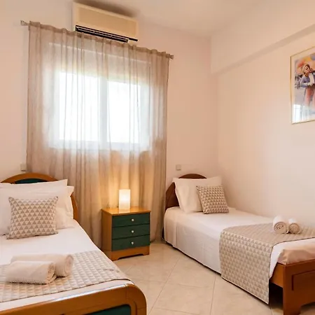 Vila Reni Garden House