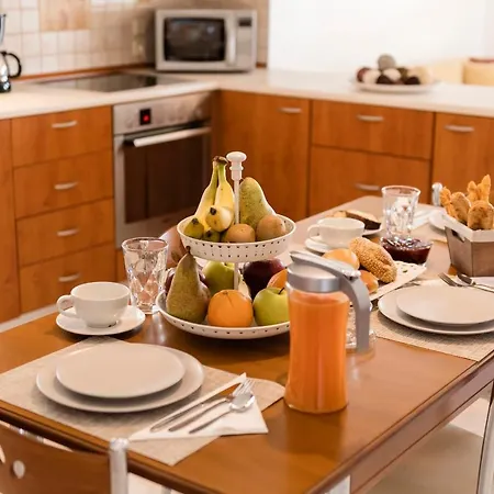 Reni Garden House Afando