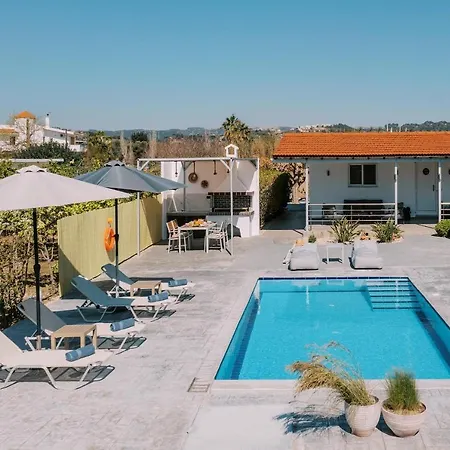 Reni Garden House Villa Afando