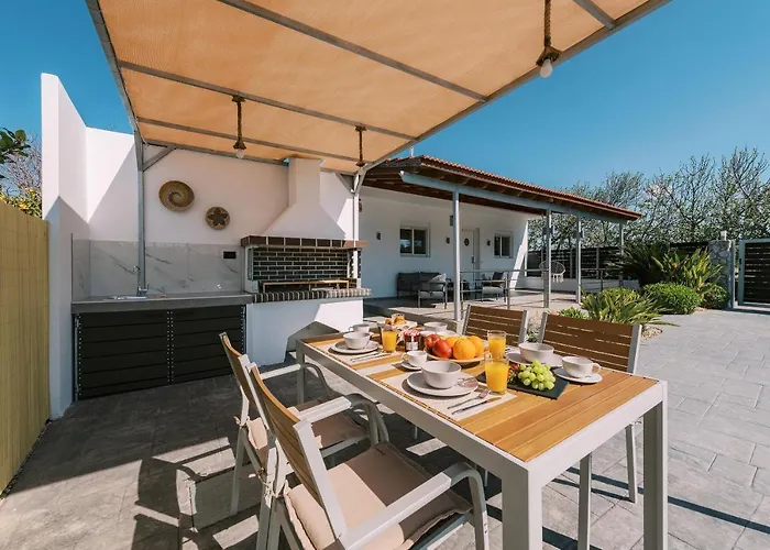 Reni Garden House Villa *